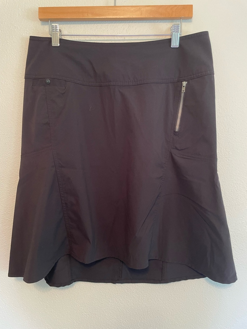 Royal Robbins Black Discovery Strider Skirt Hiking Athletic size 10